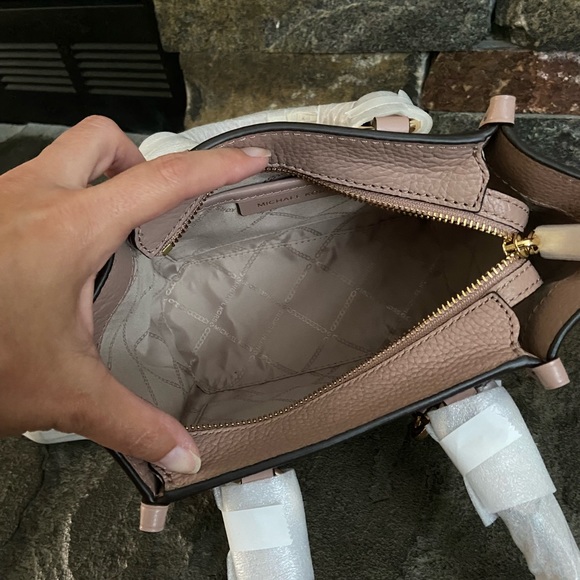 NWT Michael Kors Kris Small Satchel - Picture 10 of 13